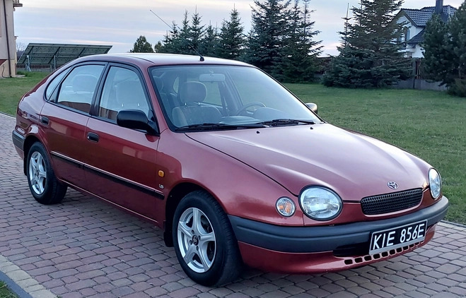 Toyota Corolla cena 11500 przebieg: 218000, rok produkcji 1998 z Alwernia małe 667